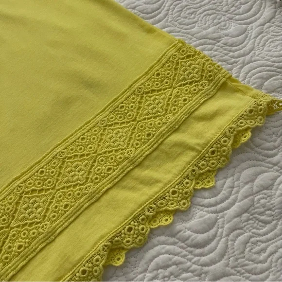 Talbots Top Cap Sleeve Eyelet Lace Trim Size Medium Petite - Picture 7 of 12